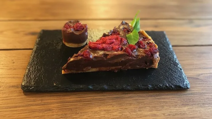 Čoko tart sa višnjom iz Giardina